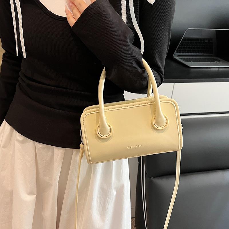 Bag Women's New Hand-held Small Square Bag Fashionable Versatile Shoulder Messenger Bag