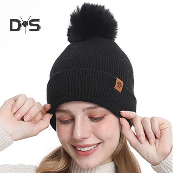 3 Pcs/Set Women Winter Hat Scarf Gloves Set Thick Knitted Ear Protection Cap Gloves Elastic Windproof Winter Outdoor Cycling Dome Beanie Neck Wrap