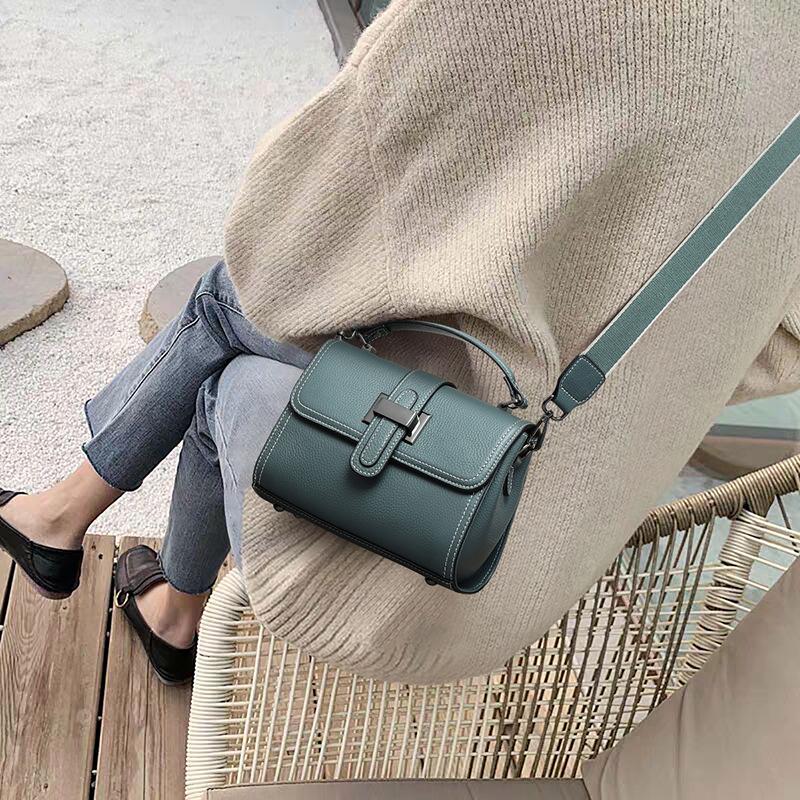 2026 Trendy Women's Genuine Leather Crossbody Bag - Versatile Autumn Handheld Shoulder Square Bag
