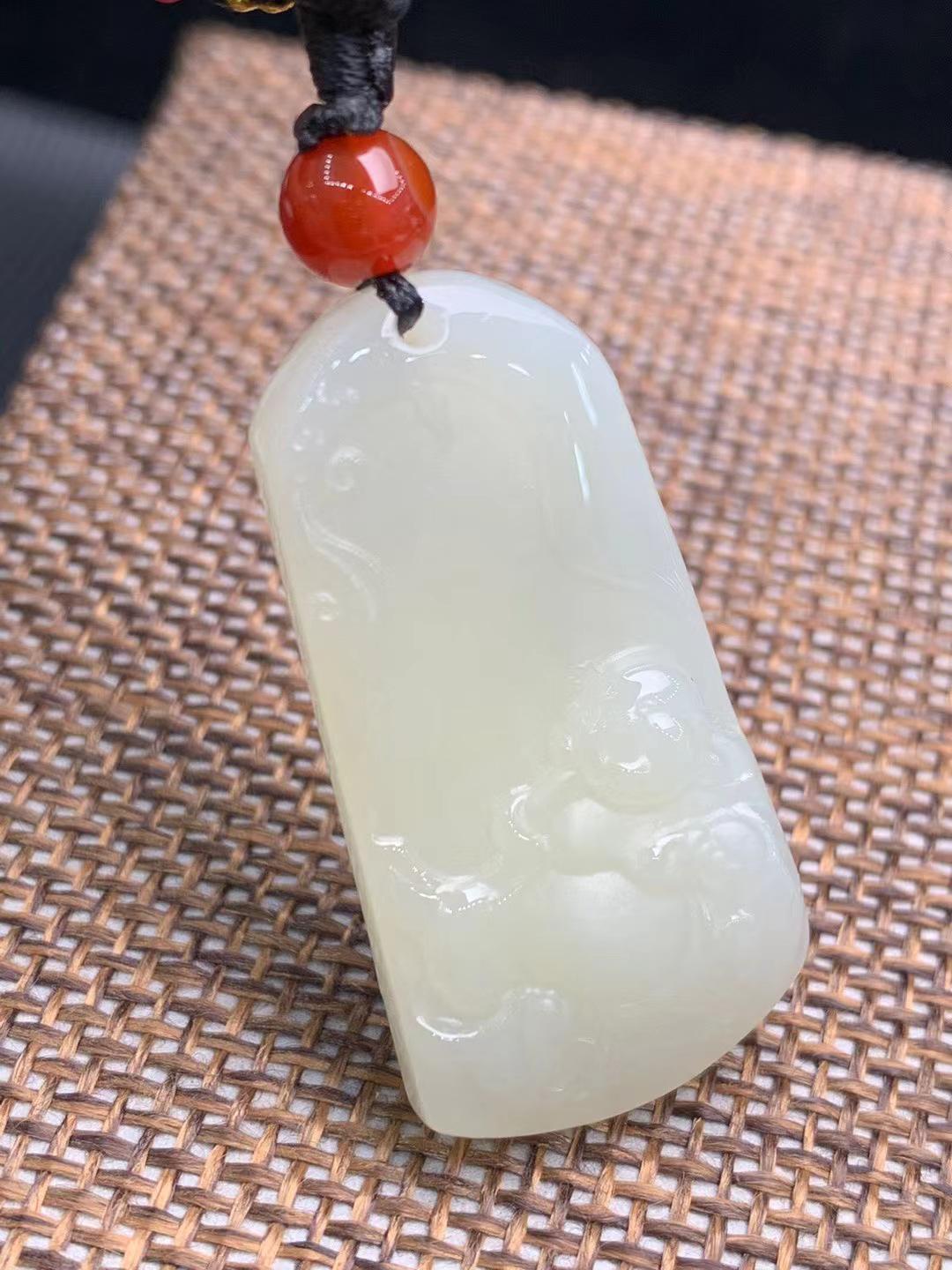 Hetan White Jade Safe and Sound Guanyin Buddha Pendant for Men and Women