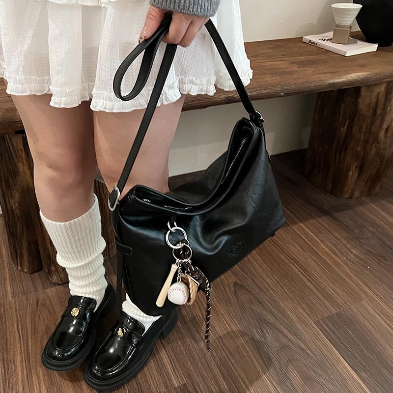 Retro niche design armpit bag women's large-capacity fashion shoulder bag trendy versatile commuter messenger bag