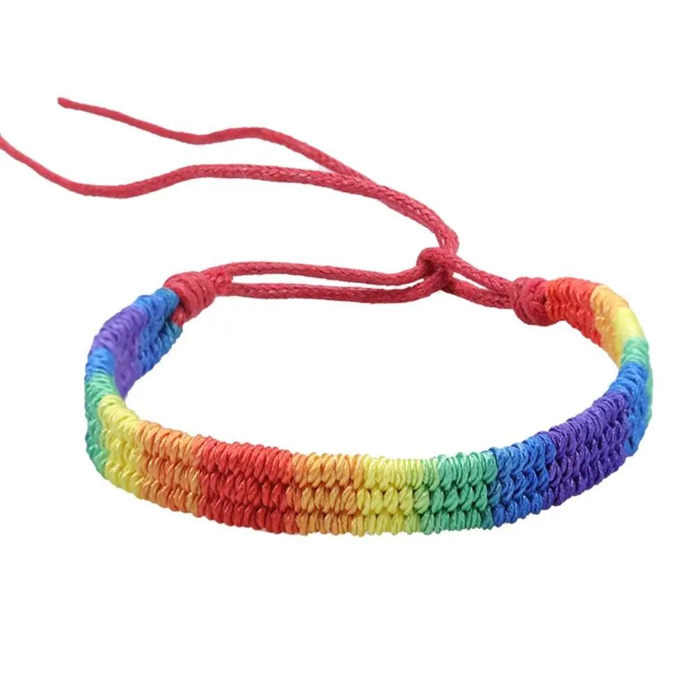 Klassisches Regenbogen geflochtenes Schnurarmband Verstellbarer Schmuck Buntes handgefertigtes Armband Boho Stil Mode