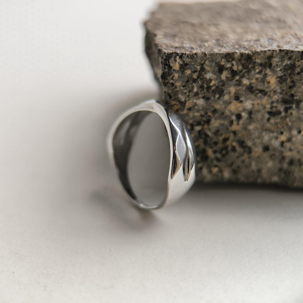 Silver Ring Without Stones, Item Weight 2.24 G (2197539)