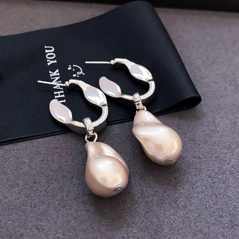 

Vintage Silver Irregular Pearl French Stud Earrings - Light Luxury Women s Ear Jewelry