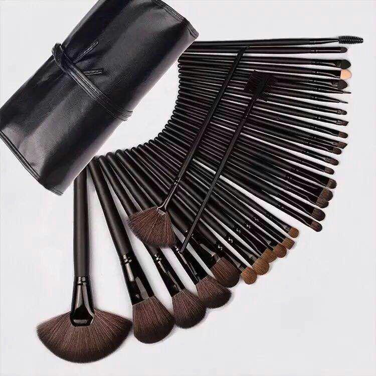 32-Piece Pink Makeup Brush Set with Black Wood Handles
