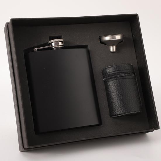1 Set Hip Flask Shock-proof Good Sealing Capacity Portable 7oz Whiskey Liquor Pocket Flask for Man