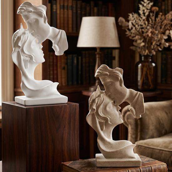 Weighted Base Sculpture Couples Kiss Sculpture, Abstract Couple Home Art Decor, Resin Minimalist Matte Black Statue Decoration, Romantic Used