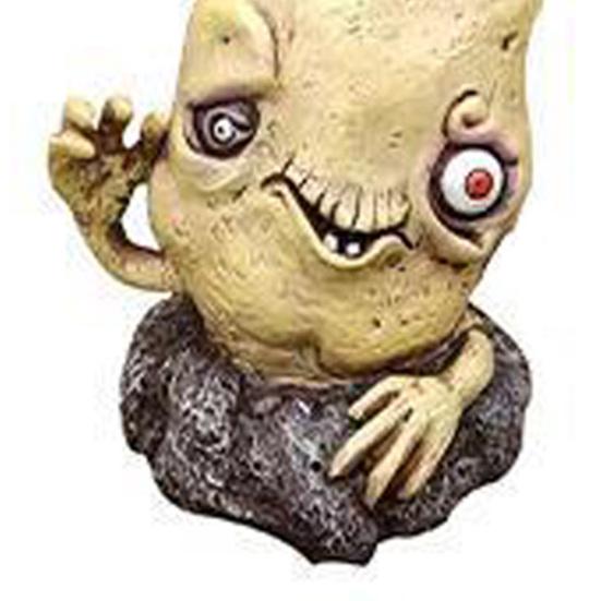 Halloween Vegetable Zombie Statue, Spooky Carrot Potato Zombie Garden Sculpture, Resin Outdoor Decoration for Patio, Yard, Graveyard Decor