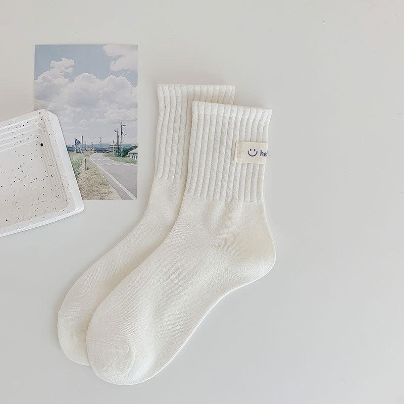 Women's Korean Style Smiley Embroidered Mid-Calf Sports Socks - Odor-Resistant & Sweat-Absorbent