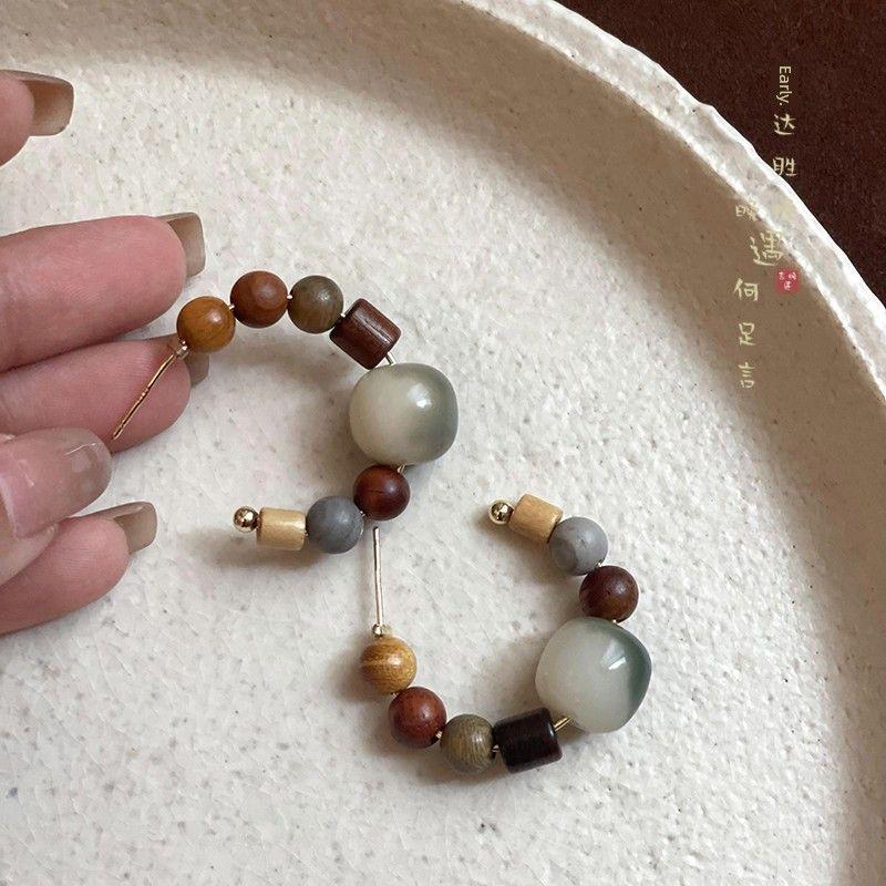 

Ретро Эбони Качество C-образные Серьги Женские Осень и Зима Преувеличенные Отпуск Этнический Стиль Серьги-гвоздики Причудливое Кольцо для уха Средневековые Серьги Green Beaded Earrings-Silver Pins