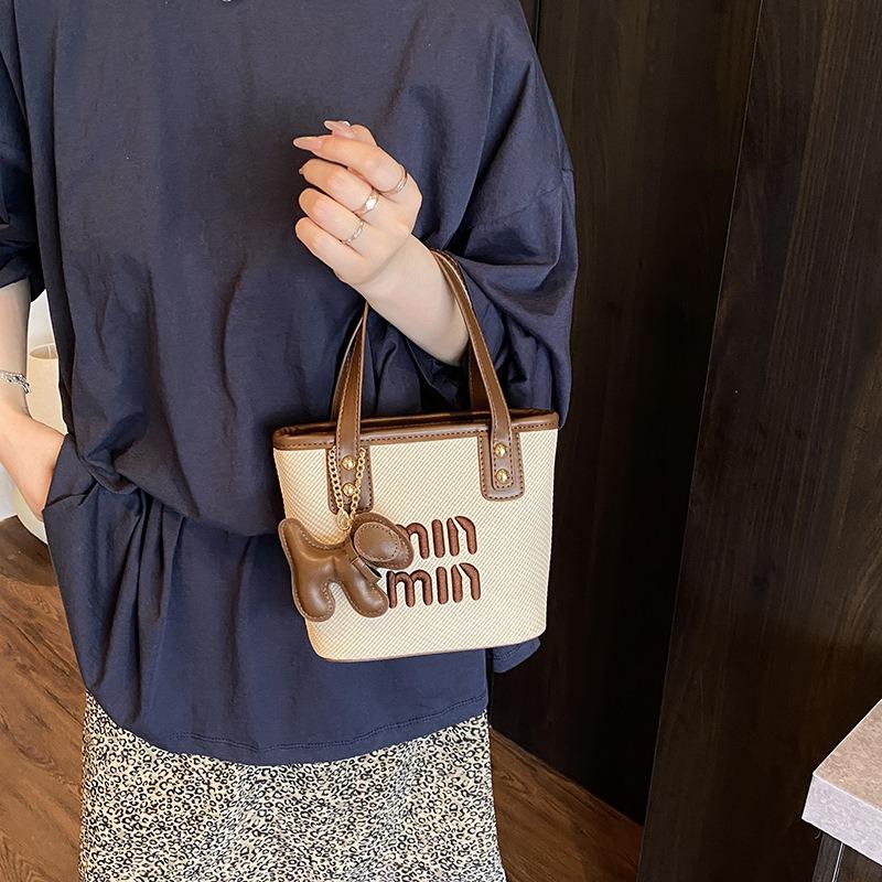 Retro woven handbag bag women's new large-capacity shoulder bag versatile bucket bag messenger bag