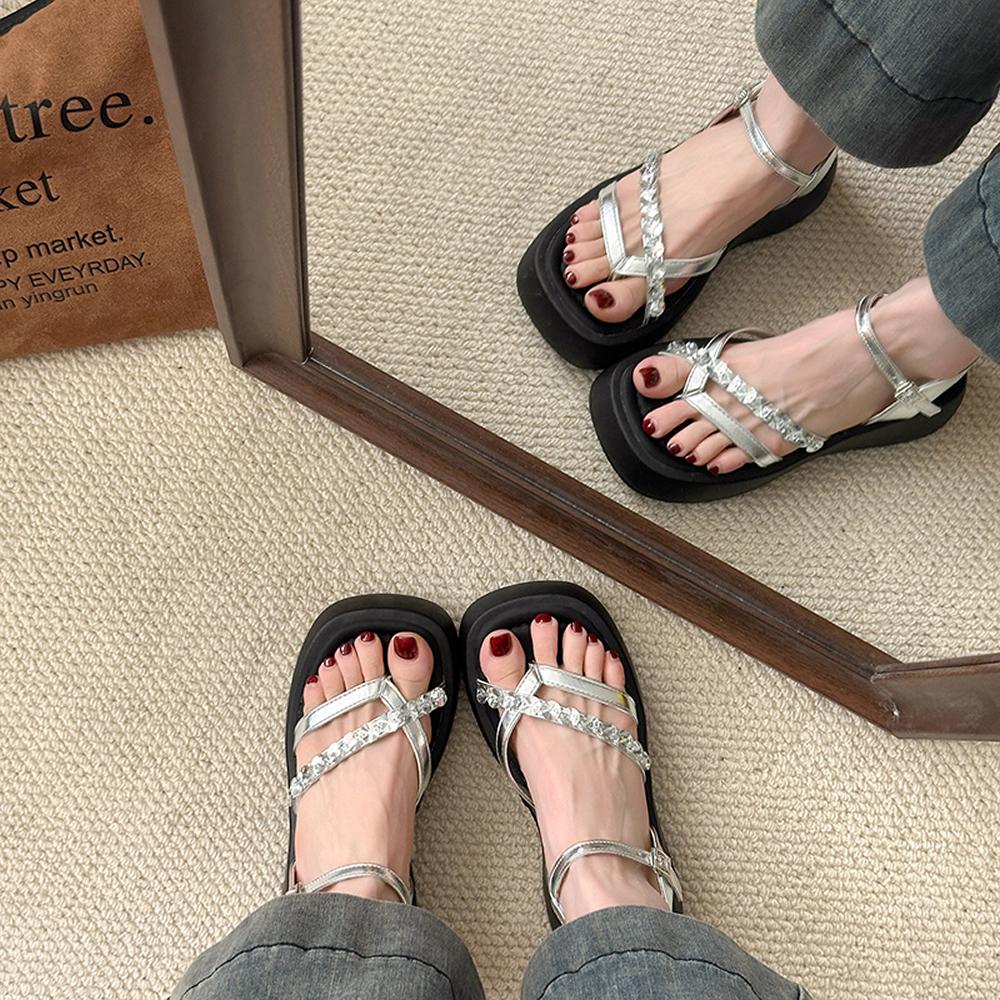 Silver Roman Sle Thick Heel Sandals Women's Summer 2025 Beach Shoes Buckle Strap Sandals Fashionable Flat Heel PU Material