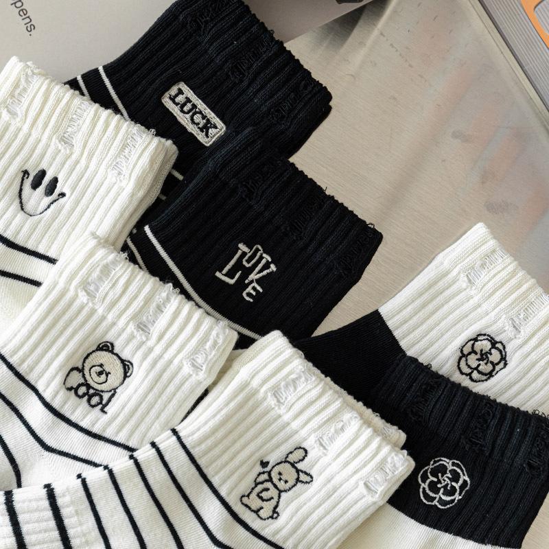 5/10 Pairs Casual Women's Mid Calf Socks Spring Summer Lightweight Black and White Striped Embroidered Cotton Socks Cute Teenage Girls' Long Socks