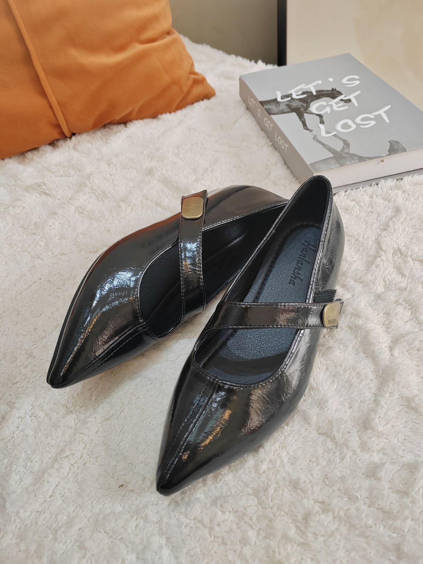 

Новые туфли-лодочки Xiaoxiangfeng с юбками, ретро, на скрытой платформе, с толстой подошвой, темпераментные, с острым носком, женские 39 чёрный