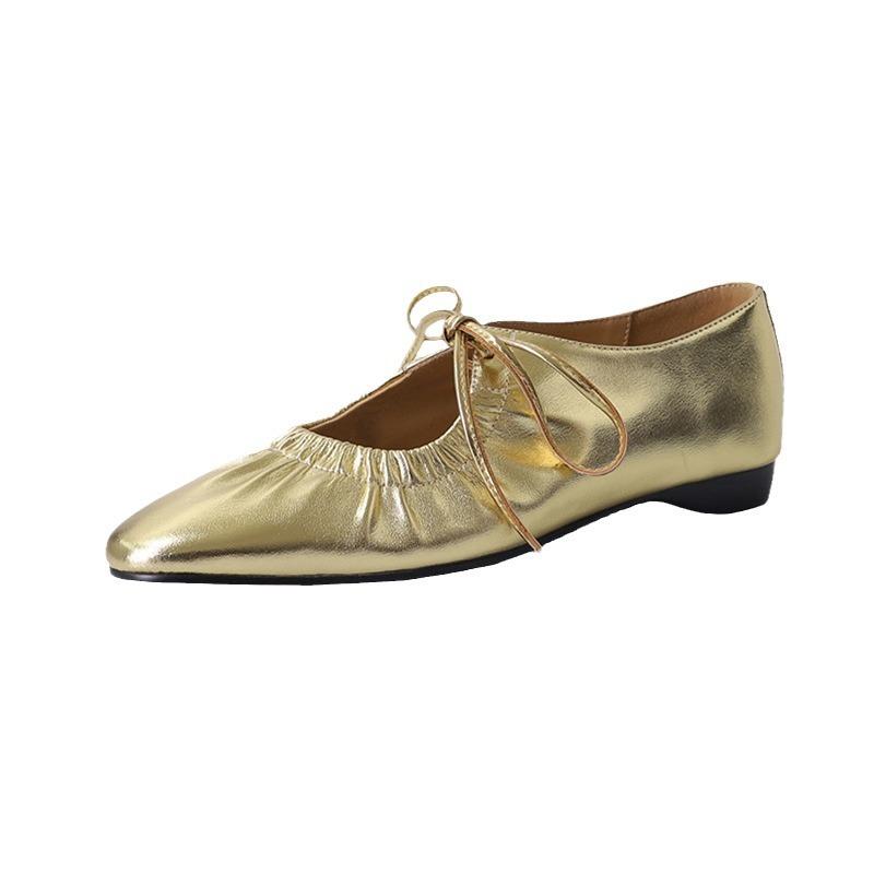 Niche Design Sense European and American Retro Straps Round Head Mary Jane Shoes Female Shallow Mouth Flat Bottom Fairy Pleated Gold Single Shoes