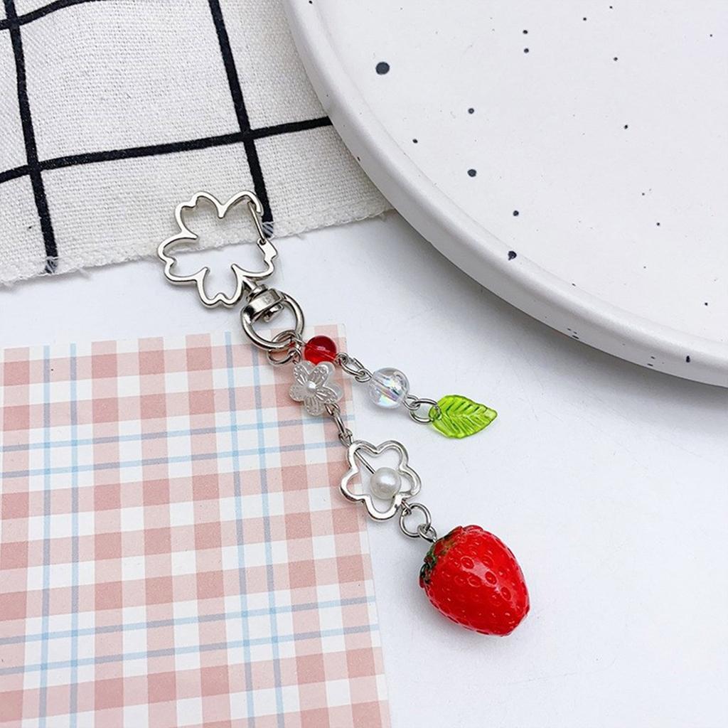 Niedlicher Erdbeer-Handyanhänger Blumen-Schlüsselanhänger Handy-Charm für Frauen Stilvolle Handydekoration für Tasche Geldbörse Rucksack