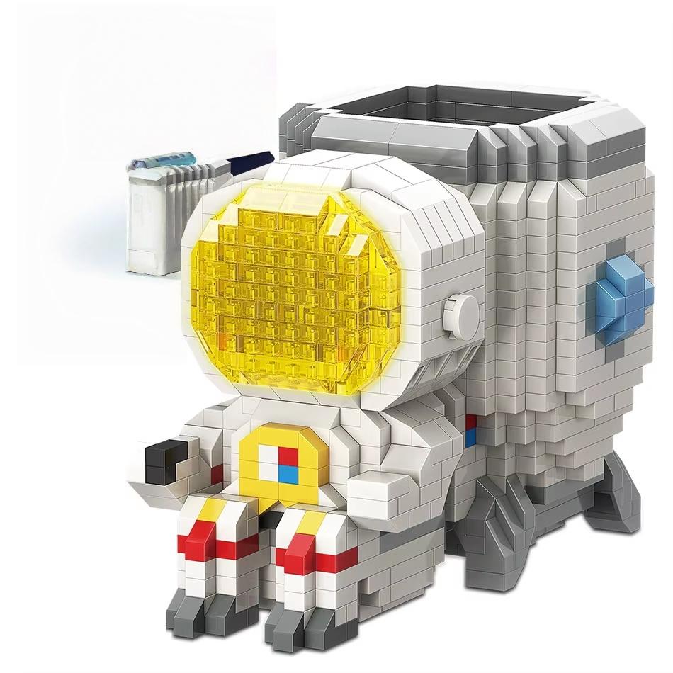 Building Blocks Astronaut Astronaut Presents Cute Pen Holder Mobile Phone Holder