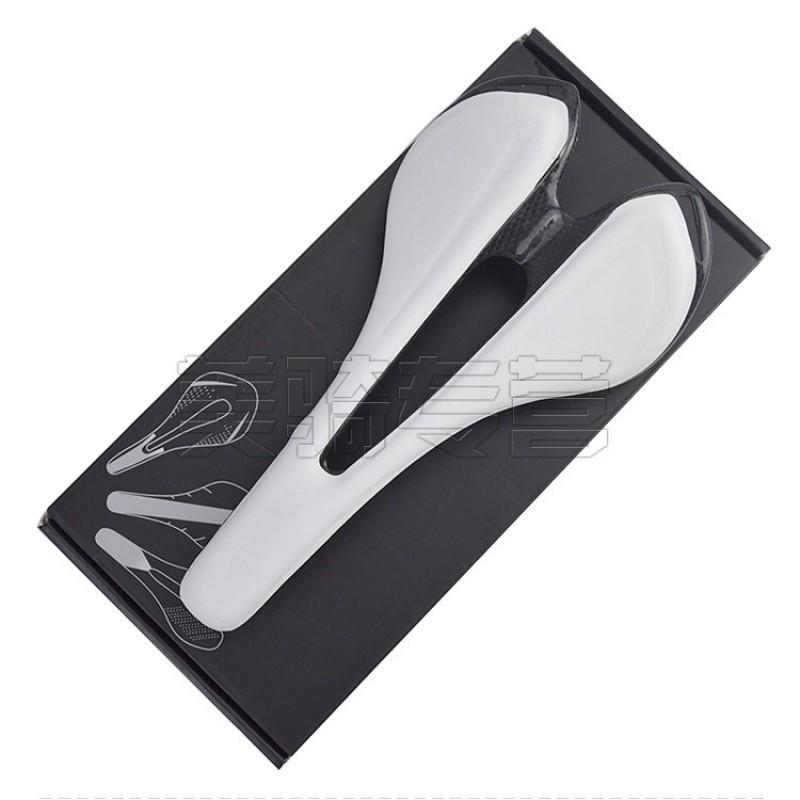 Ultra-Light Carbon Fiber Saddle With Hollow Design Road MTB Long-Distance Cycling Comfort