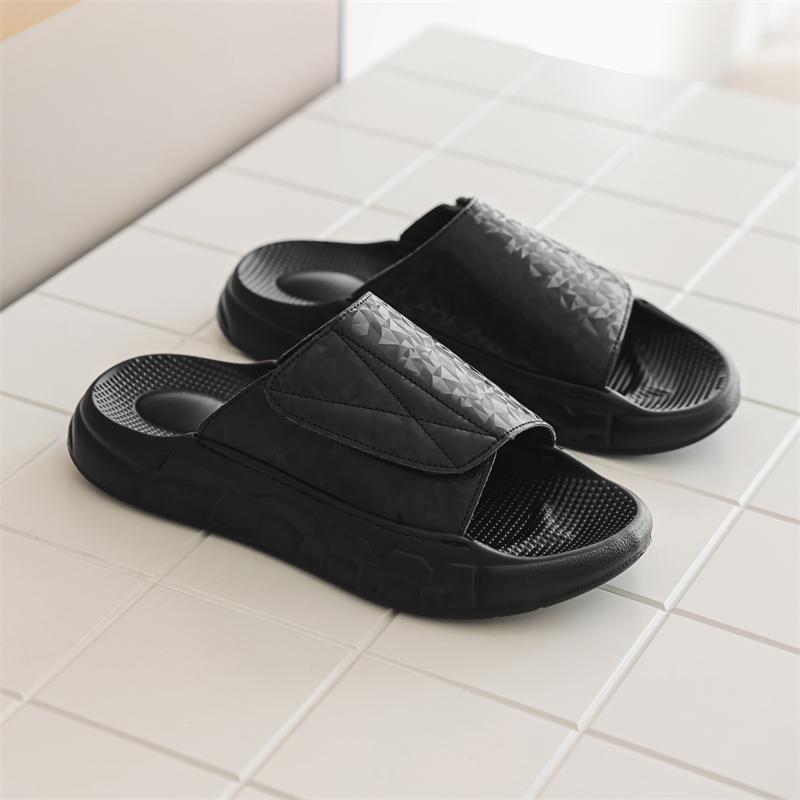 Sandálias Masculinas da Moda Antiderrapantes Chinelos de Verão de Alta Qualidade para Exterior Praia Chinelos de Sola Grossa Sapatos Casuais Sapatos Masculinos Sapatos de Água