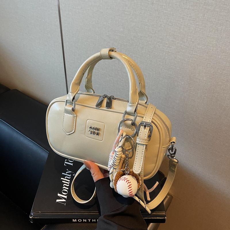 High-end Small Bag Women's New Spring and Summer Versatile Messenger Bag Fashion Portable Pillow Bag