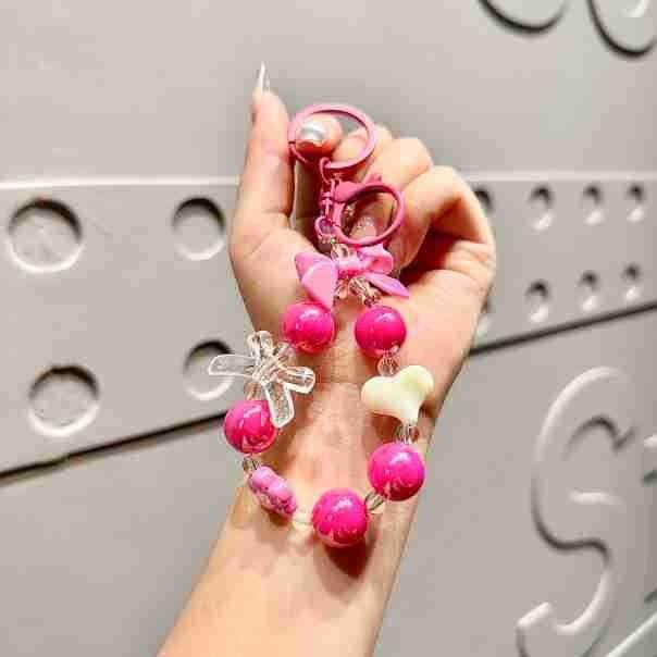 Rabbit Resin Trendy Candy Colored Bow Knot Heart Bead Keychain For Fashionable Gifts