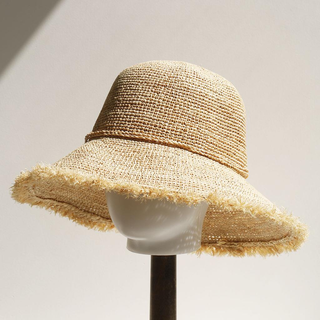 2026 New Fashion Extra Fine Raffia Straw Hat Summer Sun Hat for Women with Large Brim Handmade Rollable Straw Hat