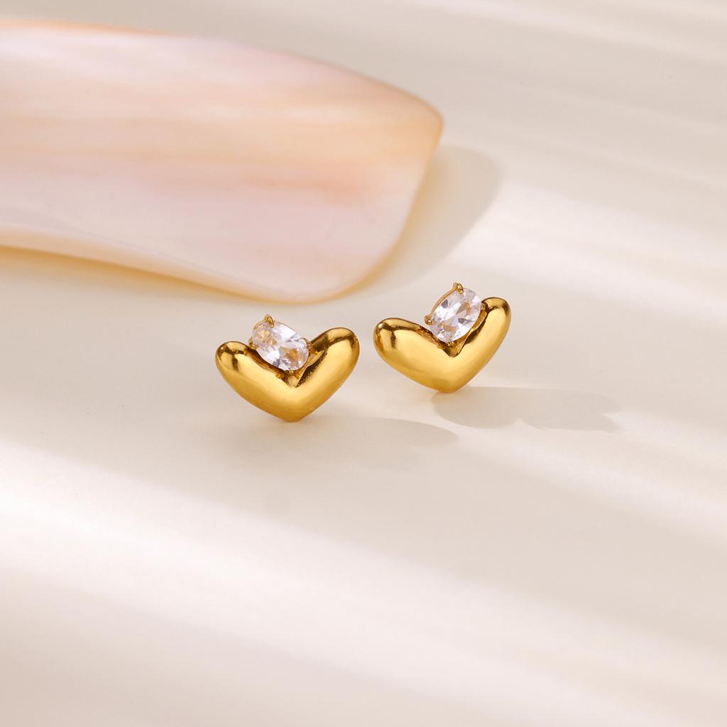 Titanium Steel Stud Earrings Female Pearl Flower Light Luxury High-end Sense Niche Temperament Non-fading Earrings Versatile Earrings