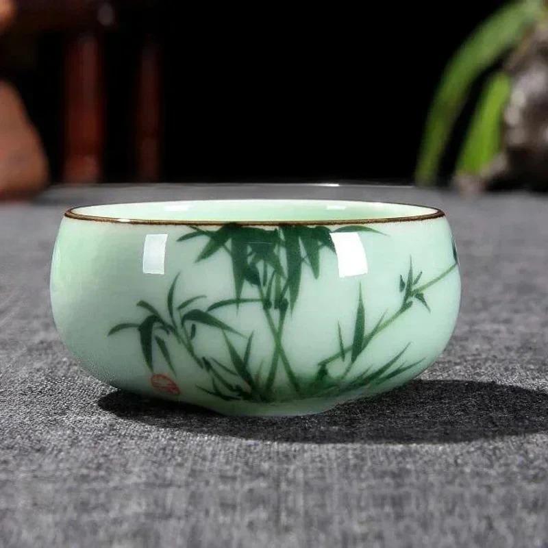 

1PC Traditional Celadon Hand-painted Landscape Teacup Ceramic Lotus Bamboo Carp Tea Set Double-fish Chinese Tea Master Cup 65ML