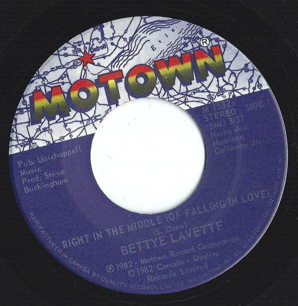 

7inch Record BETTYE LAVETTE Right In The Middle Of Falling In M1532X MOTOWN 1982 Canada SoulFunk Used