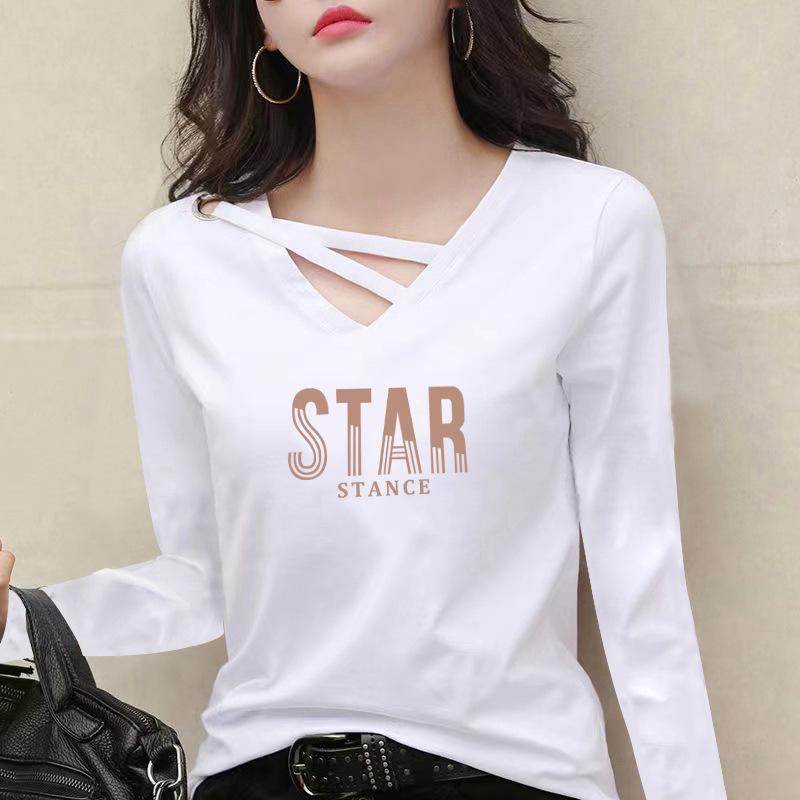 

Женская хлопковая футболка с V-образным вырезом и длинным рукавом больших размеров на весну и осень 2025 года - Свободный крой, универсальный трендсеттер. 4XL