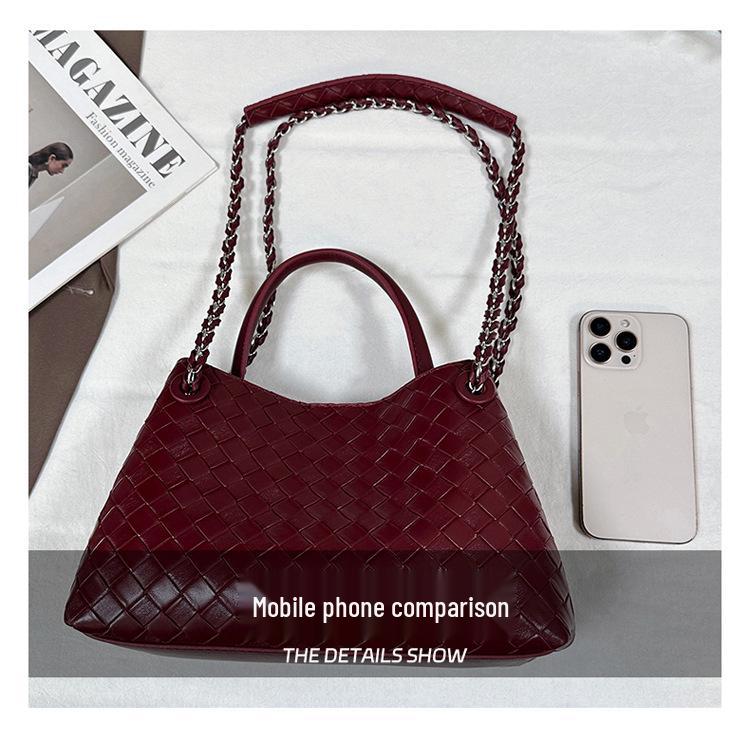 2026 Fashionable Woven Texture Bucket Handbag: High-End Chain Shoulder & Crossbody Versatile Commuter Bag