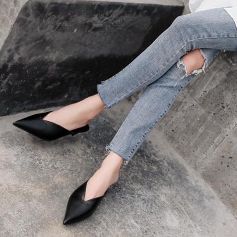 Leather surface V-mouth pointed head bag head slippers medium heel cat heel outer wear half slippers slippers women s shoes 35 чёрный 4644₽