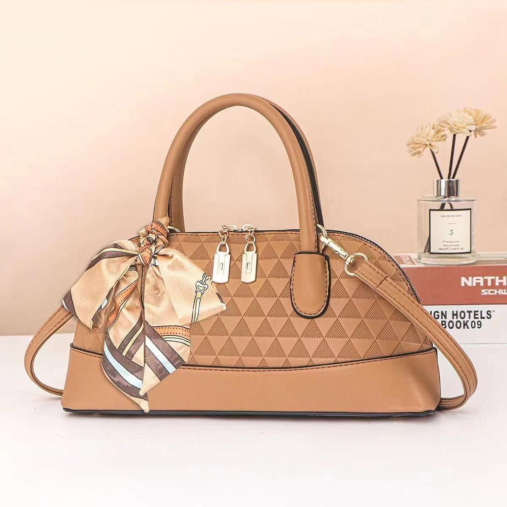 Fashionable Versatile Shoulder Bag With Unique Design And Soft Pu Material Perfect For Daily Use