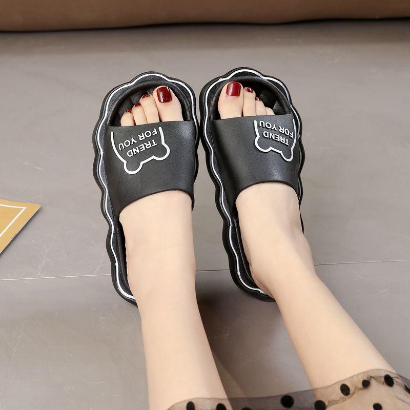 Slippers 2023 Summer Women Super Light Soft Shoes Anti-slip Outside Wear Cute Sandals