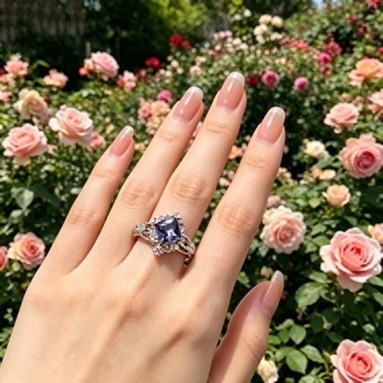 European and American Style Sapphire and White Diamond Ring with Hollow Design, Fashionable and Luxurious