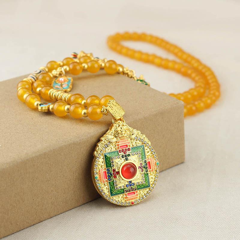 Round Pendant Golden Necklace: Women's Light Luxury Fashion Sweater Chain