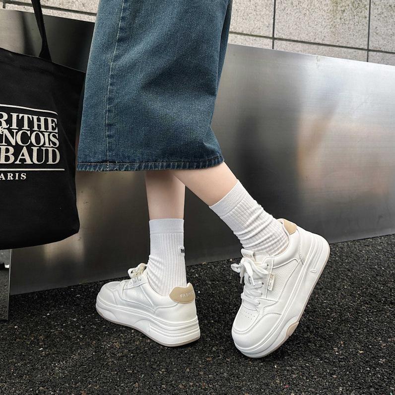 Platform white shoes women's autumn new leather versatile sports and leisure shoes comfortable soft sole lightweight board shoes