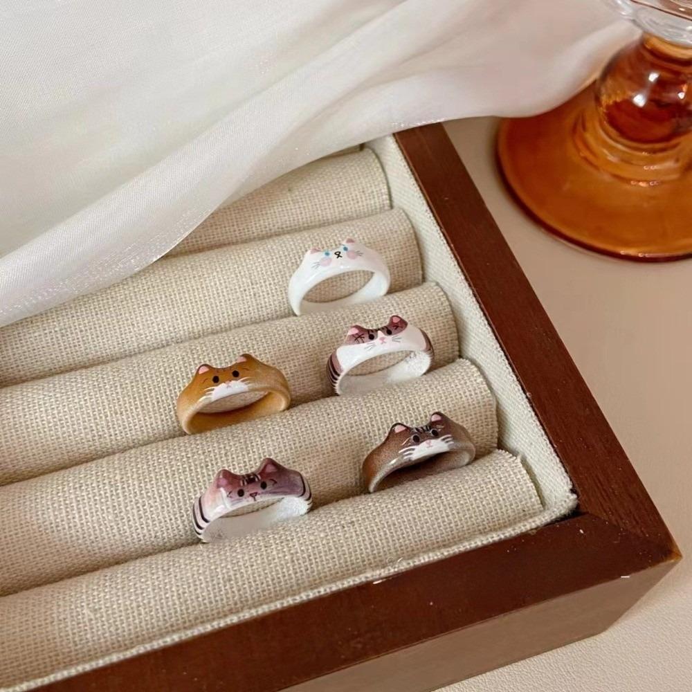 Unique Design Cartoon Ragdoll Cat Ring Creative Design Finger Ring Gift Resin Ring Teenager