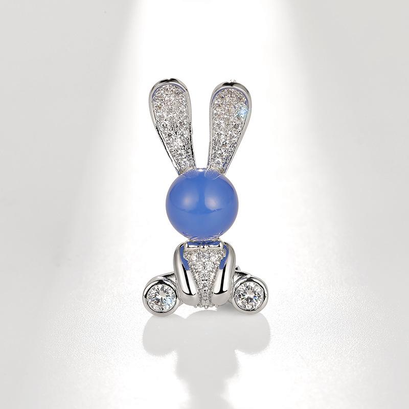 Bo Xin Yun Japanese Style Cute Rabbit Brooch with Zircon, Freshwater Pearl, and Agate Lapel Pin.