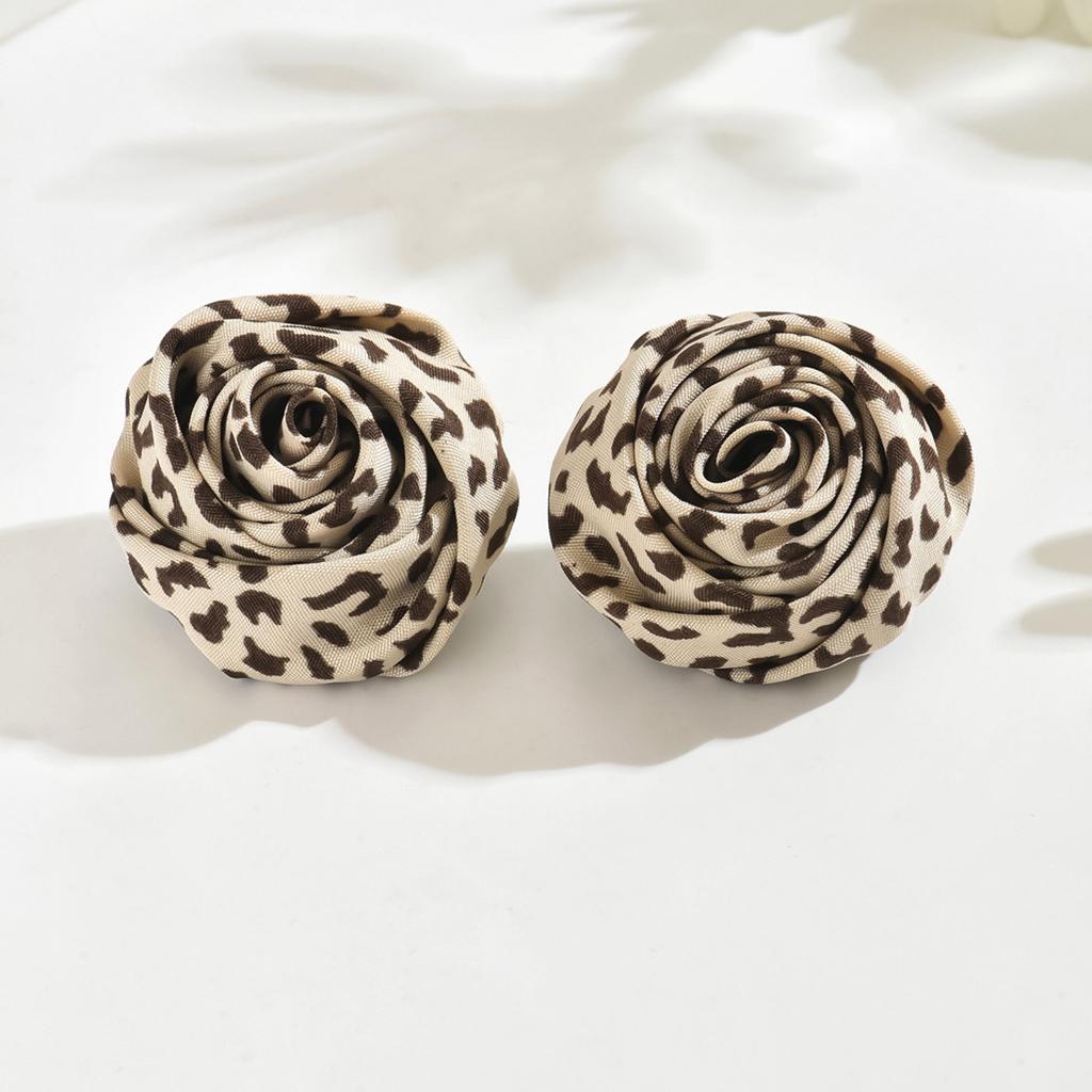 European and American fashion women wild leopard print flower stud earrings personalized retro ins autumn and winter earrings