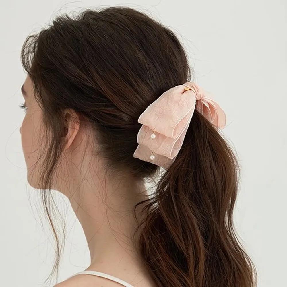 Soft Ribbon Banana Pin JP-25-058BA ivory