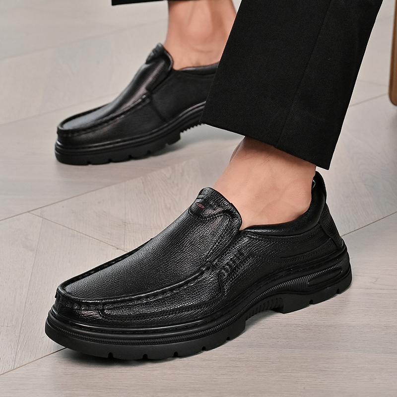 Fashion New Brand Mens Slip on Shoes Classic Genuine Leather Dress Shoes Handmade Mens Comfortable Loafers Men Business Dress Footwear