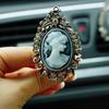 MR TEA  Diamond Metal Crown Cross Rabbit Car Styling Air Freshener Perfume For Car Air Condition Vent Smell Toys Accrssories