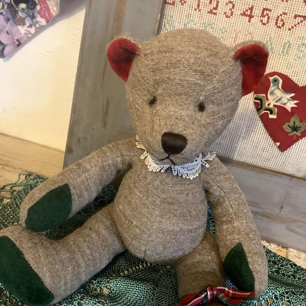 [USED] Manhattan Toy Teddy Bear, Sitting Type (Has a bottom weight so it can sit anywhere) Seat height: 20cm