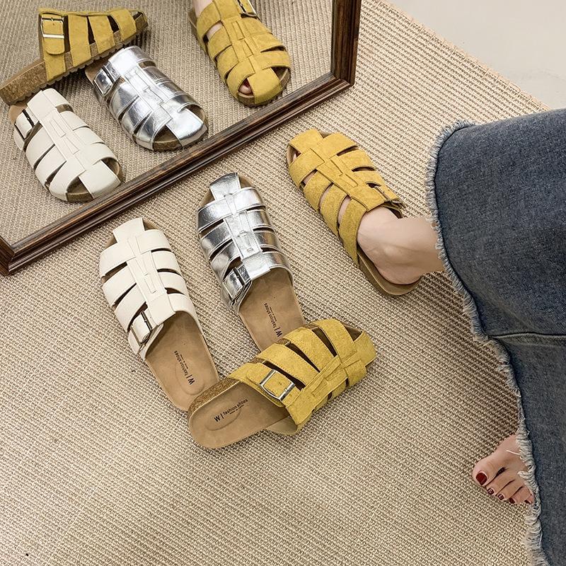 Pig Cage Shoes for Women with One Foot, Lazy Bag Head and Half Slippers, Wearing New Summer Soft-soled Sandals