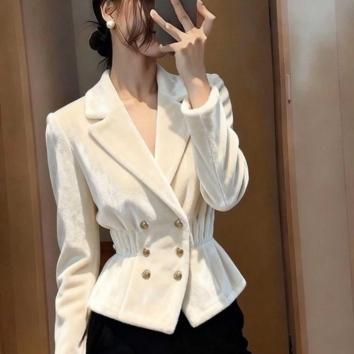 Элегантное женское белое бархатное пальто с приталенным силуэтом - Мода Осень/Зима S белый