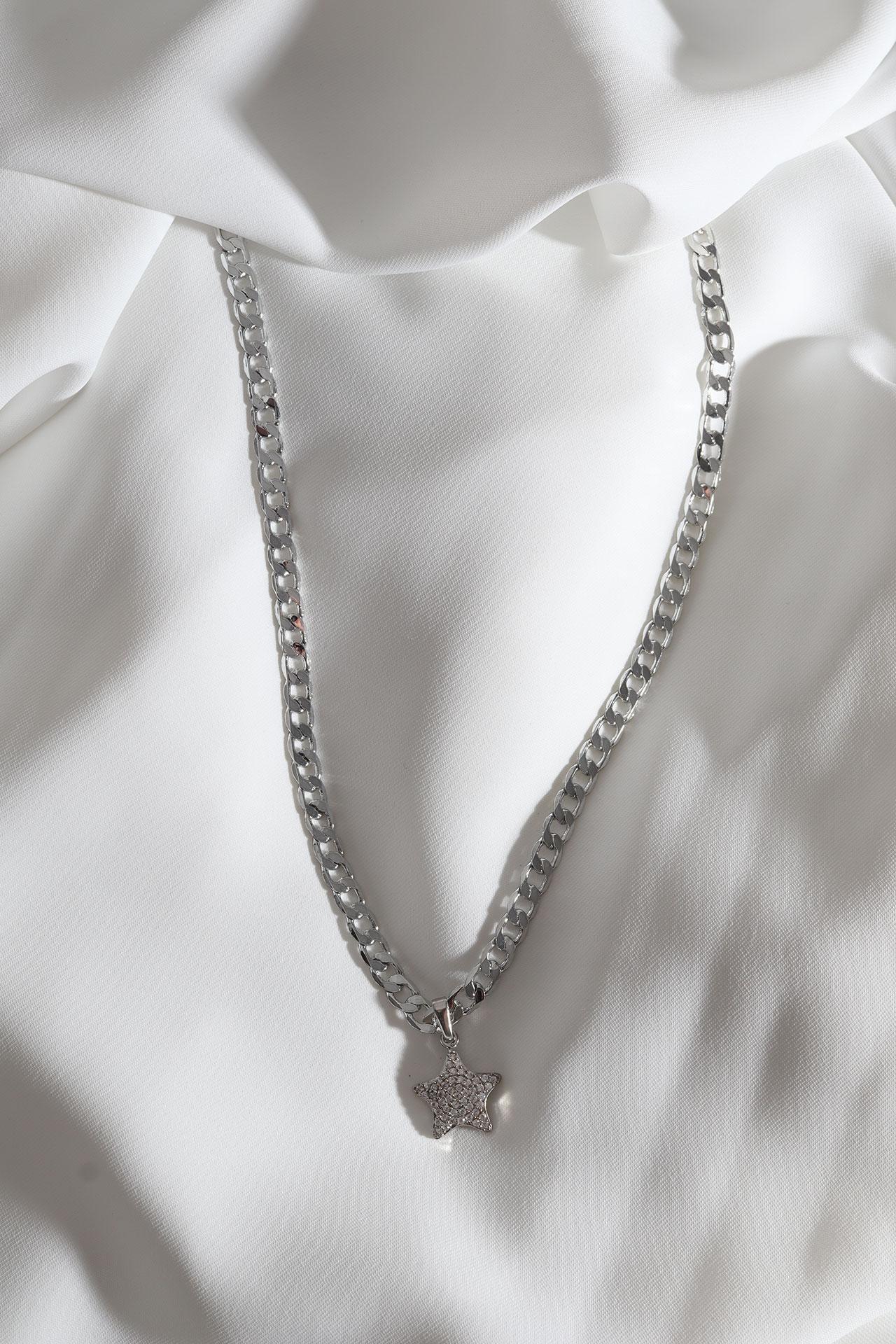 

Серебряное ожерелье-цепочка с подвеской в ​​виде звезды