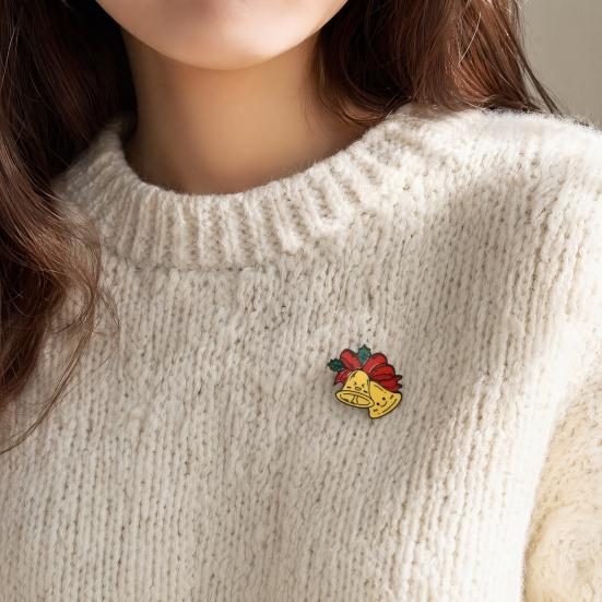 Christmas Santa Claus Brooch, Cartoon Xmas Tree Bell Stocking Gift Bag Enamel Pin, Badge Pin for Clothes Bag Hat Scarf Suit