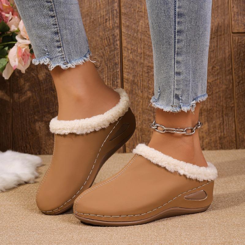 Women's Wide Width Platform Mules, Closed-Toe Roman Sandals, Lightweight Outdoor Slippers for Women