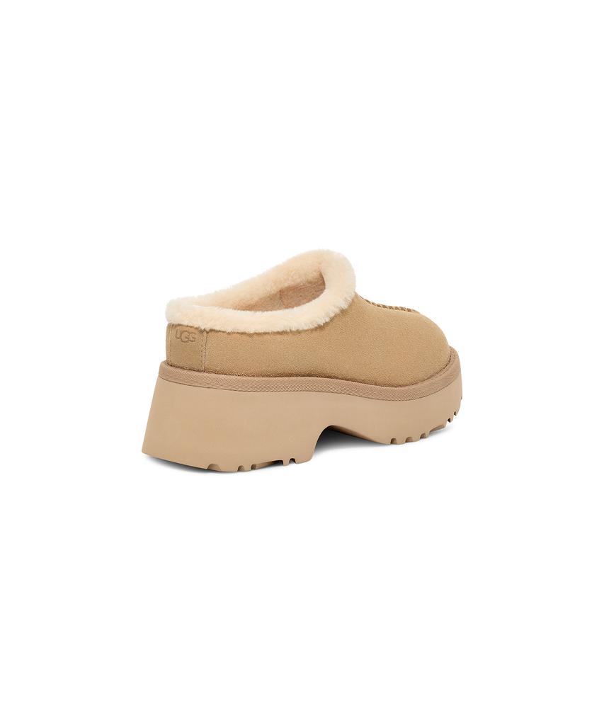 Ugg [Women] Round Toe Platform Clogs (New Heights Cozy Clogs) - Mustardseed / 1162510Mdsd